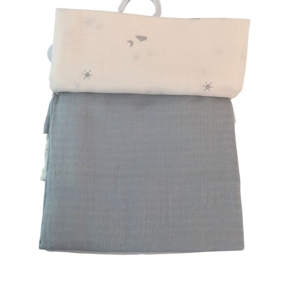 Carters Cotton Receiving Blanket 2-Pack Sun Moon Cloud Design Green Cream NWT - Picture 3 of 7